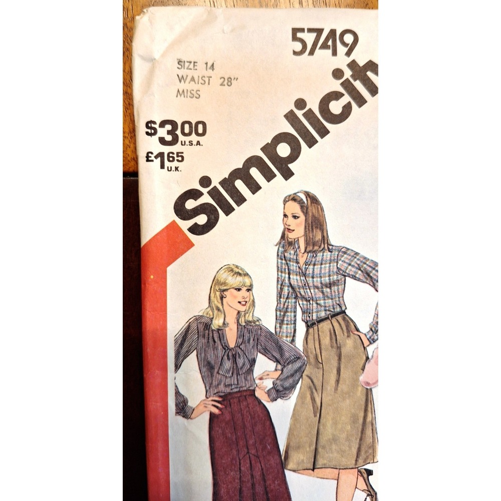 Simplicity‎ sewing pattern #5749 Size 14